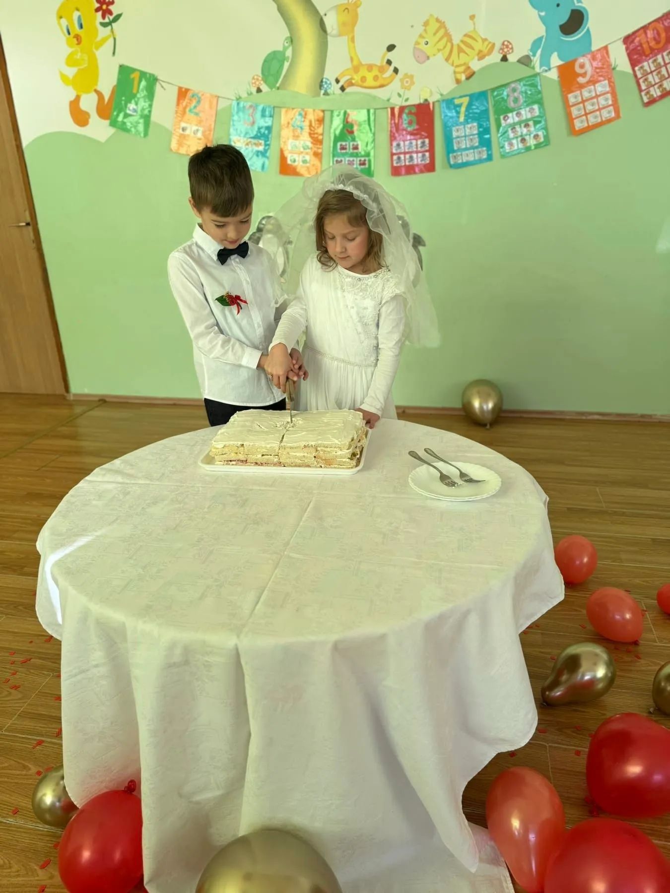 Dječji vrtić ‘Mala tratinčica’ Podturen (1) Dječji vrtić ‘Mala tratinčica’ Podturen (1)