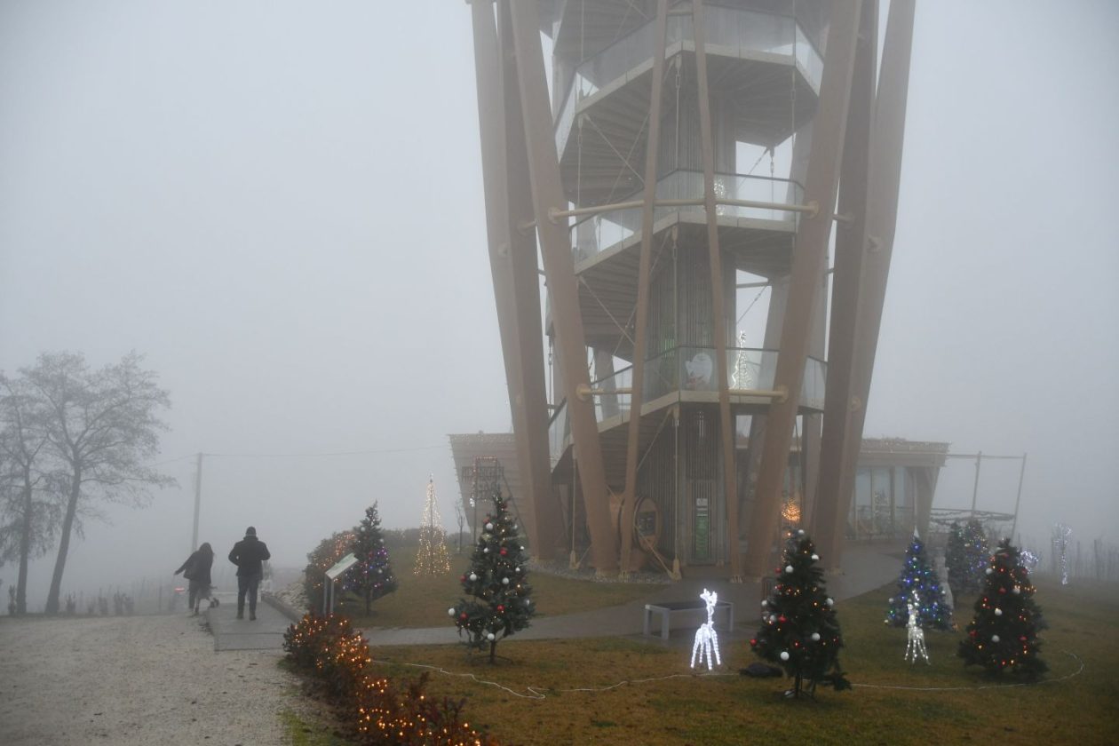 Djed Božićnjak 2025 mađerkin breg vidikovac (2) Djed Božićnjak 2025 mađerkin breg vidikovac (2)