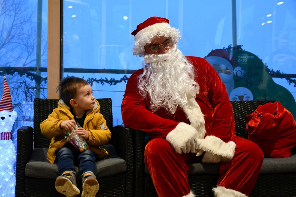 Djed Božićnjak 2025 mađerkin breg vidikovac (9) Djed Božićnjak 2025 mađerkin breg vidikovac (9)