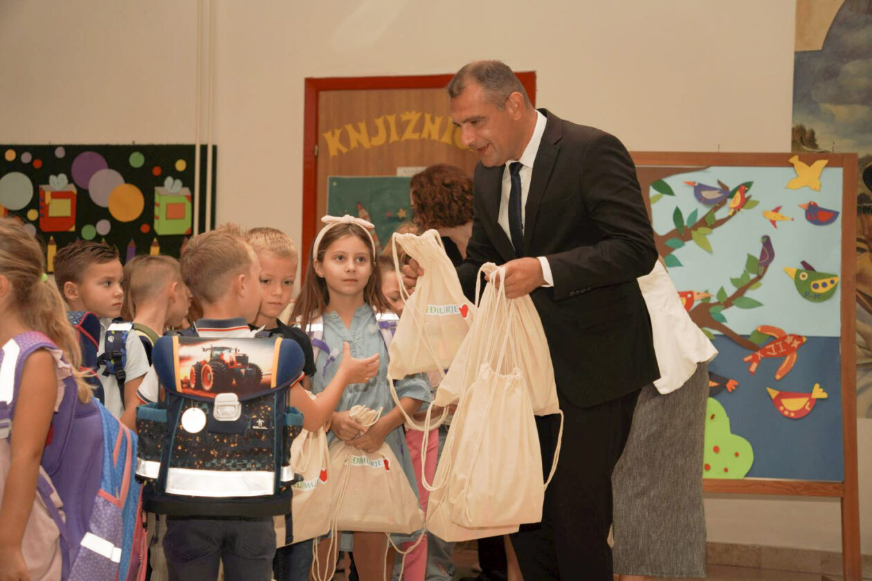 Doček prvašića u OŠ Prelog (20) Doček prvašića u OŠ Prelog (20)