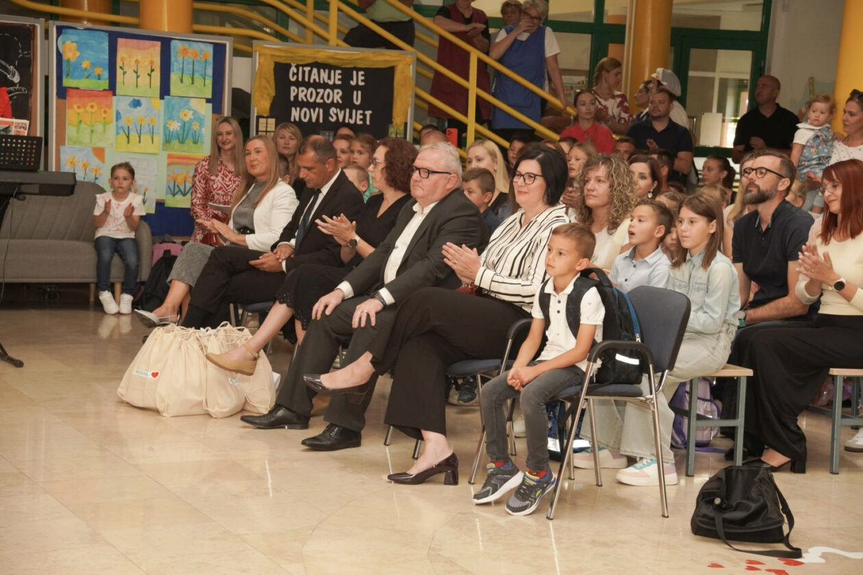 Doček prvašića u OŠ Prelog (29) Doček prvašića u OŠ Prelog (29)