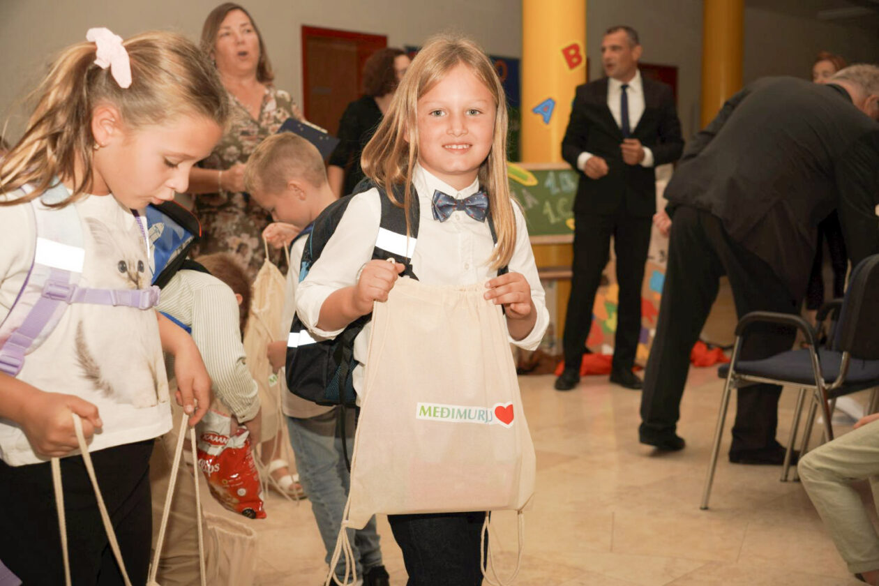 Doček prvašića u OŠ Prelog (7)