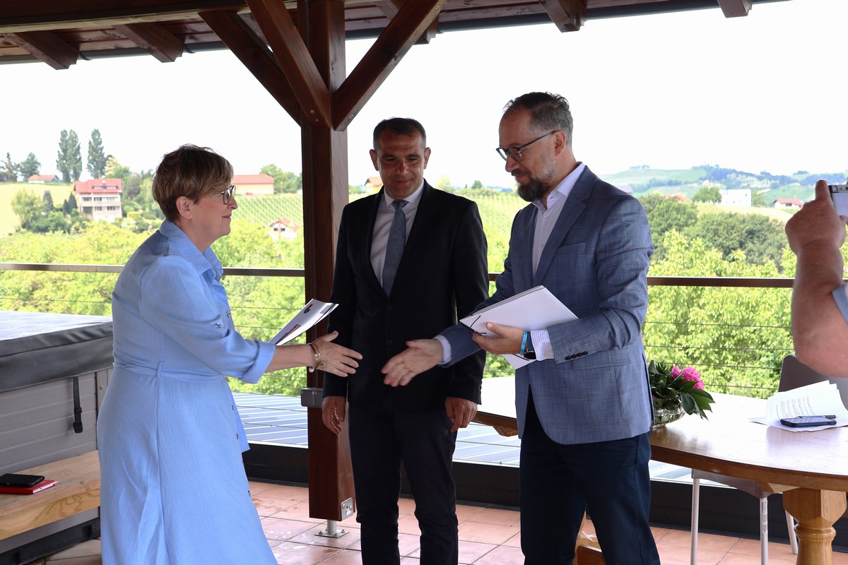 Dodjela-Ugovora-11 Dodjela-Ugovora-11