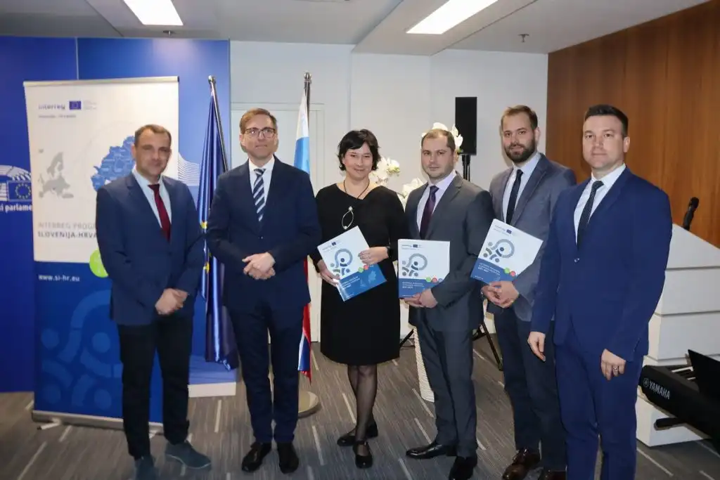 Dodjela-Ugovora-Ljubljana-19-1024×683 Dodjela-Ugovora-Ljubljana-19-1024×683