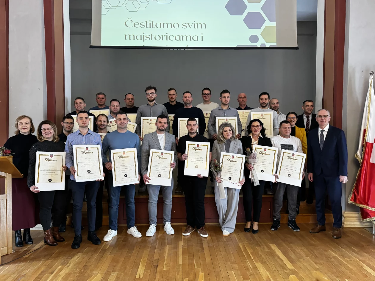 Dodjela majstorskih diploma (1) Dodjela majstorskih diploma (1)