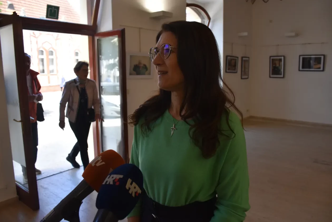 Dodjela nagrada, nagrađeni učenici, Čakovec, nadareni učenici (4) Dodjela nagrada, nagrađeni učenici, Čakovec, nadareni učenici (4)