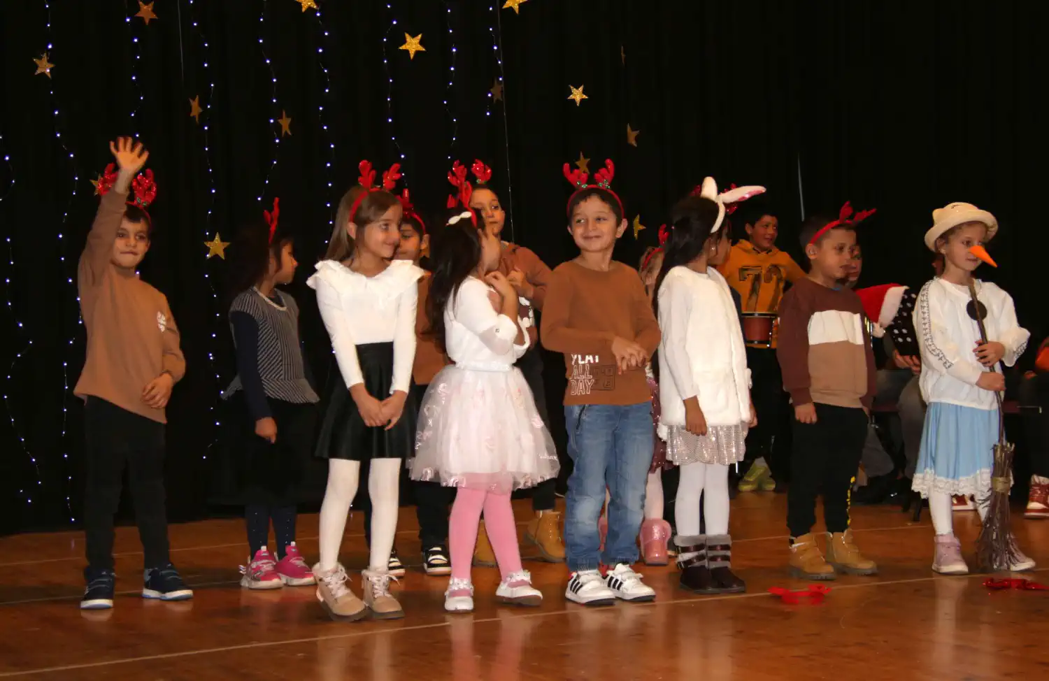 Domašinec božićna priredba i sajam (11) Domašinec božićna priredba i sajam (11)