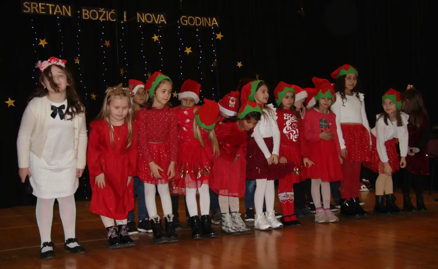 Domašinec božićna priredba i sajam (16) Domašinec božićna priredba i sajam (16)