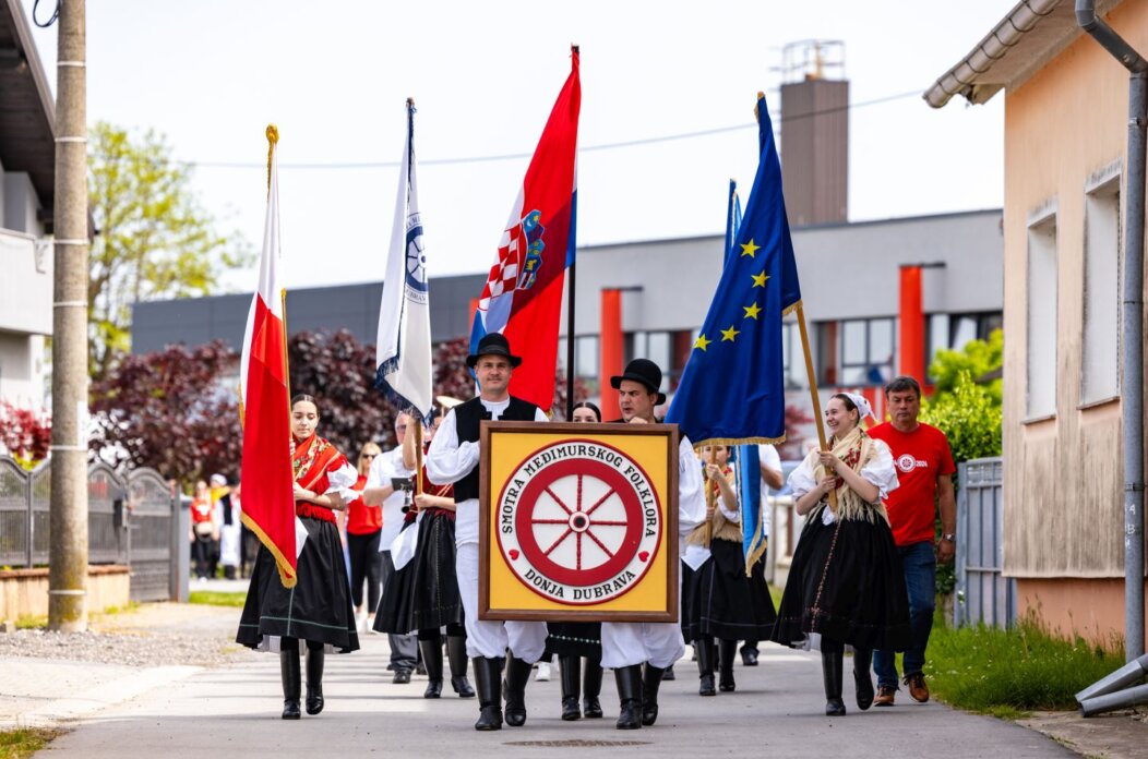 Donja Dubrava smotra folklora Donja Dubrava smotra folklora