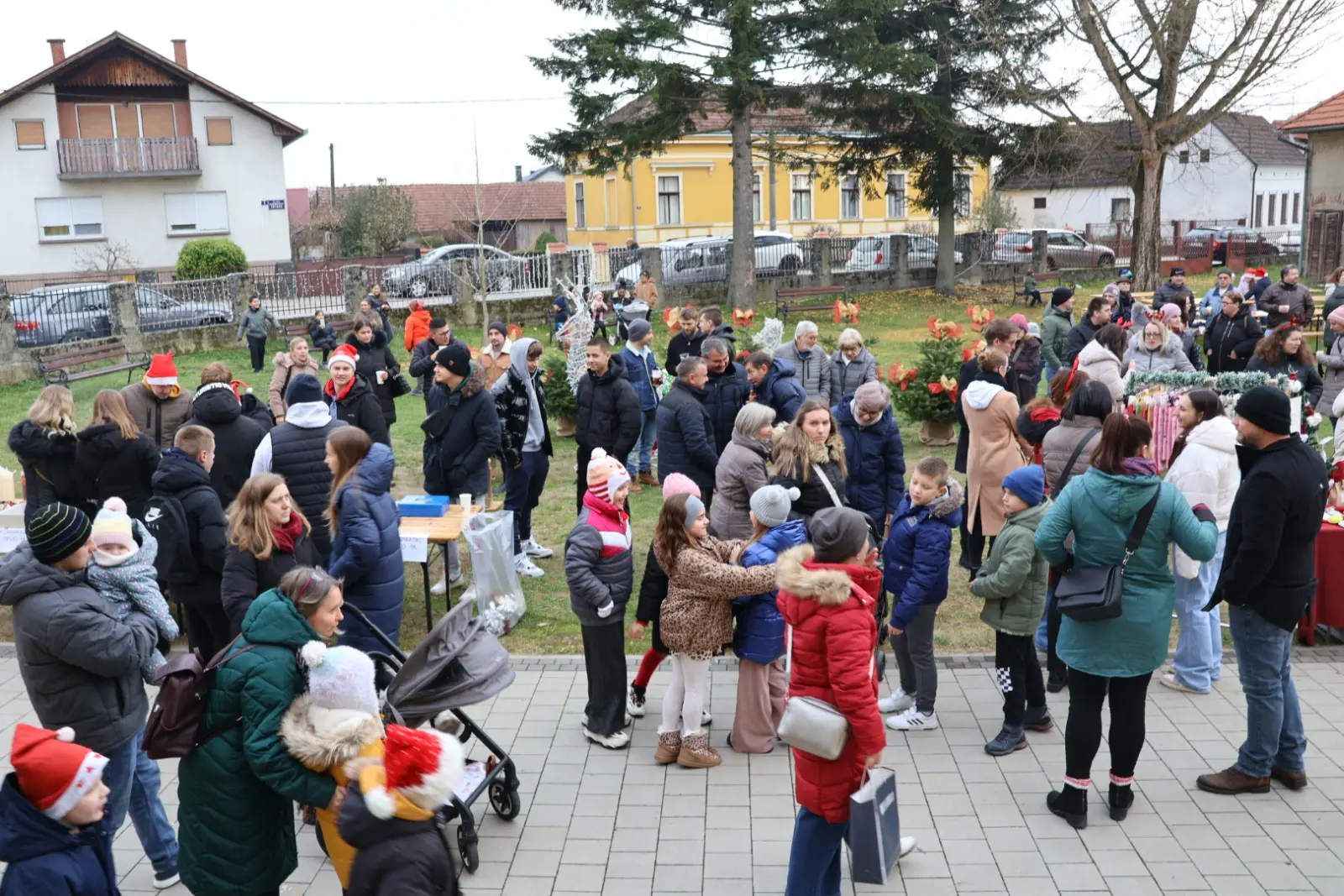 Donja Dubrava, Advent, sajam, Adventske radosti, 2025 (122)