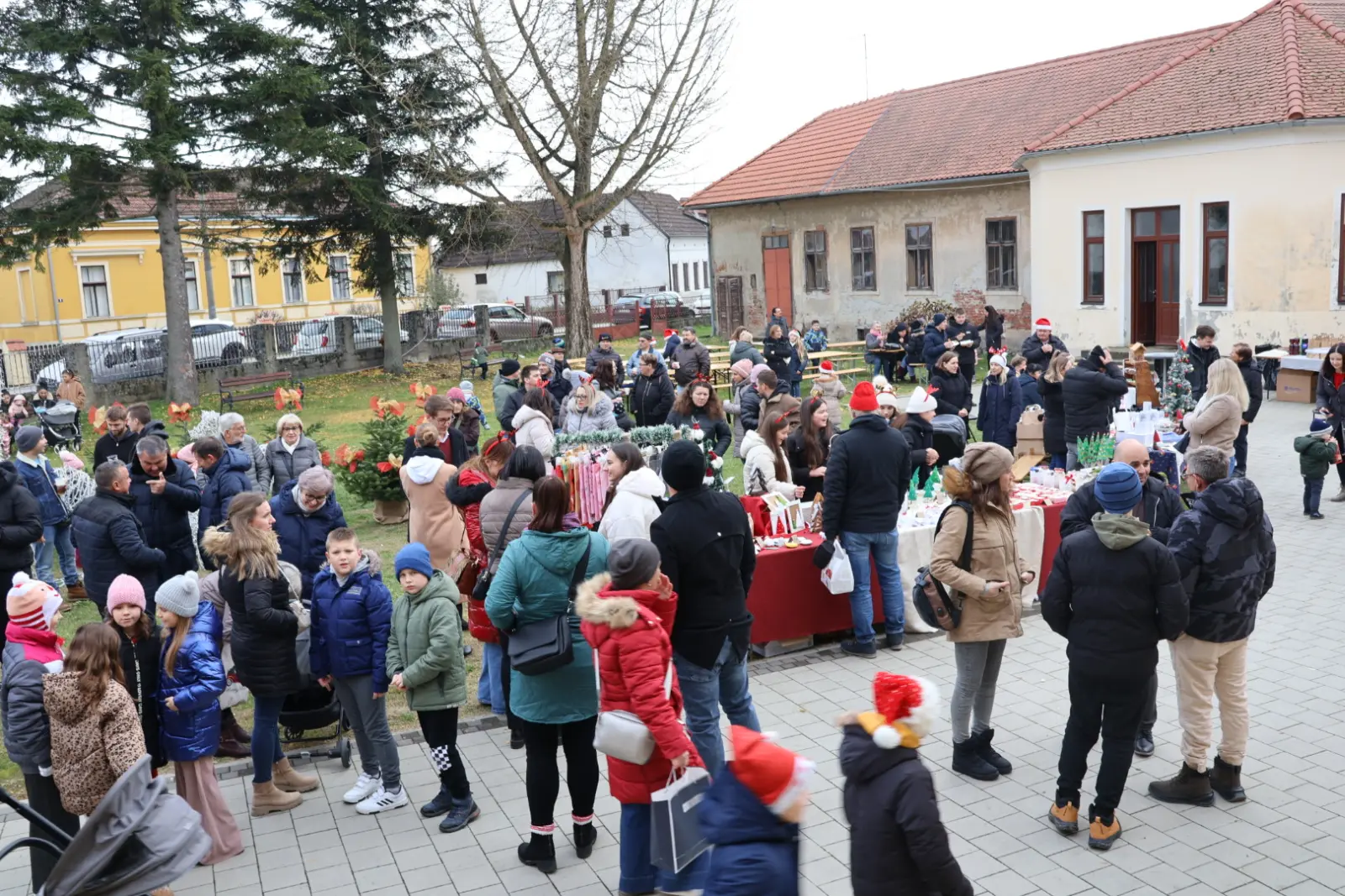 Donja Dubrava, Advent, sajam, Adventske radosti, 2025 (123)