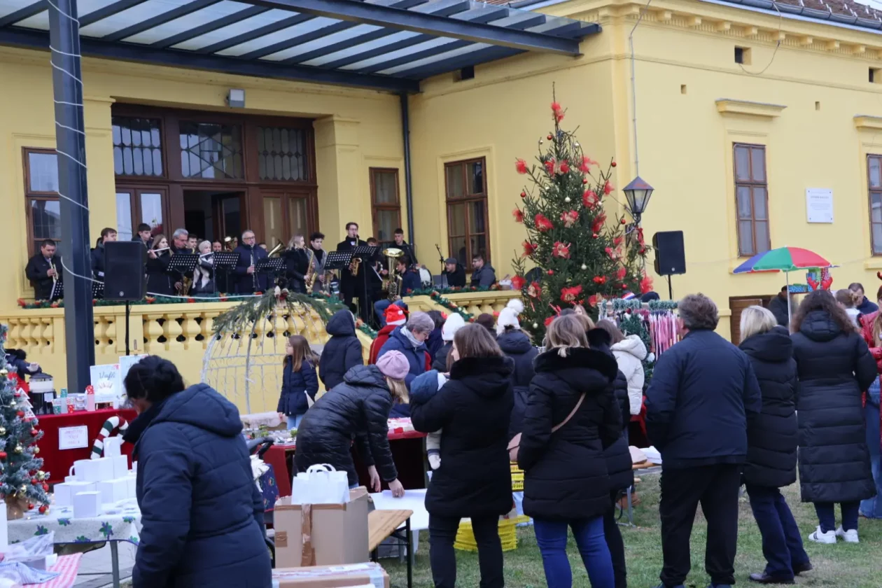 Donja Dubrava, Advent, sajam, Adventske radosti, 2025 (59)