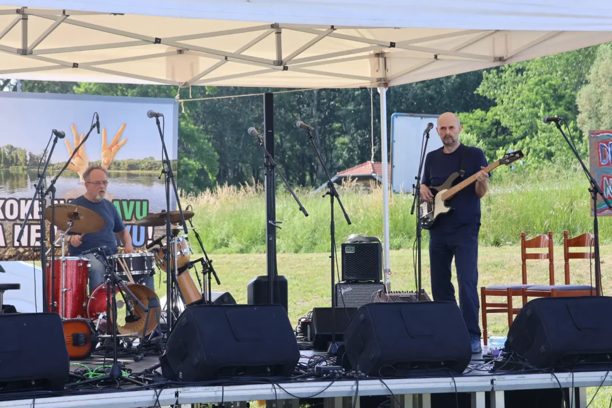 Donja Dubrava Drava se ne trži prosvjedni koncert 30.5.2026 (24) Donja Dubrava Drava se ne trži prosvjedni koncert 30.5.2026 (24)