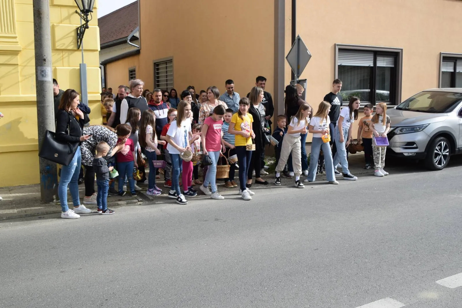 Donja Dubrava – lov na uskršnja jaja (12) Donja Dubrava – lov na uskršnja jaja (12)