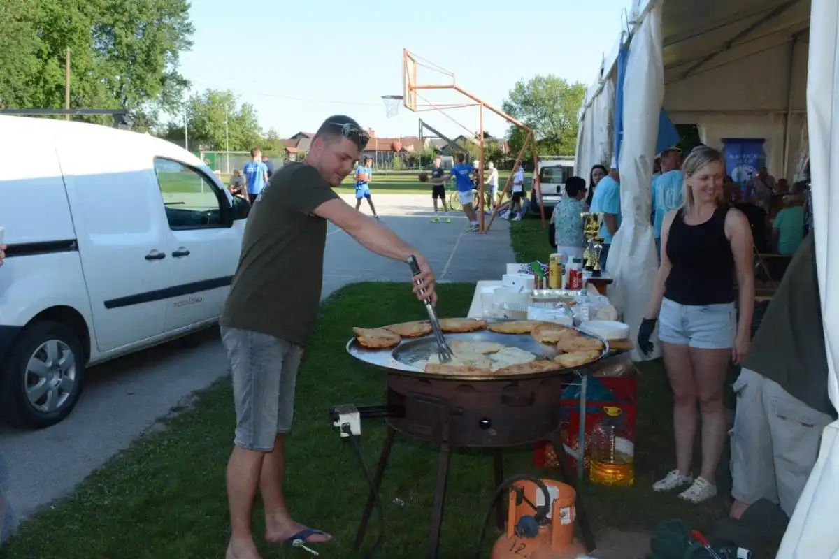 Donja Dubrava natjecanje u kuhanju gulaša 2024 (1) Donja Dubrava natjecanje u kuhanju gulaša 2024 (1)