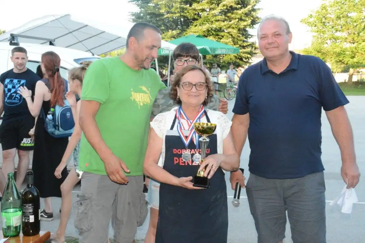 Donja Dubrava natjecanje u kuhanju gulaša 2024 (11) Donja Dubrava natjecanje u kuhanju gulaša 2024 (11)