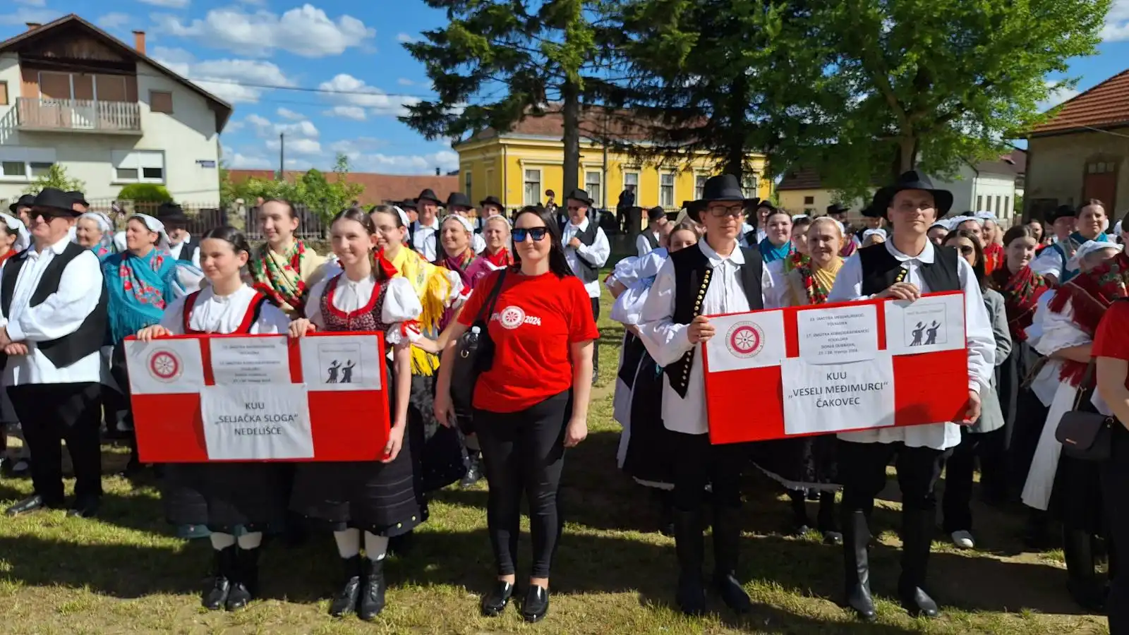 Donja Dubrava – smotra folklora (13) Donja Dubrava – smotra folklora (13)