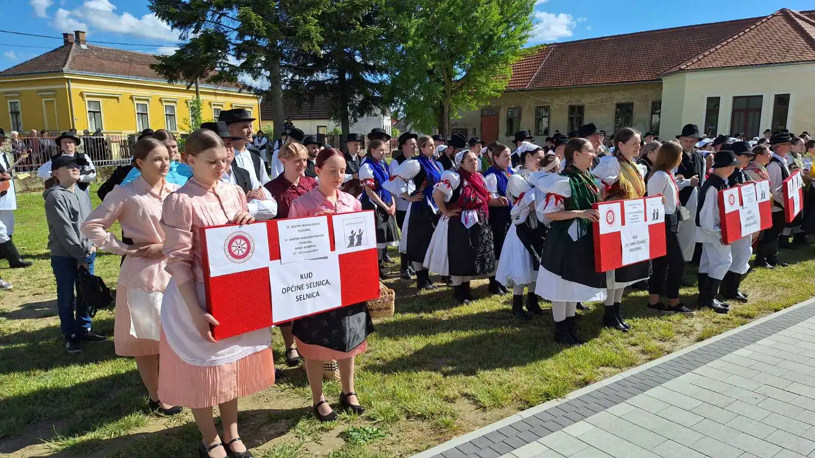 Donja Dubrava – smotra folklora (15) Donja Dubrava – smotra folklora (15)