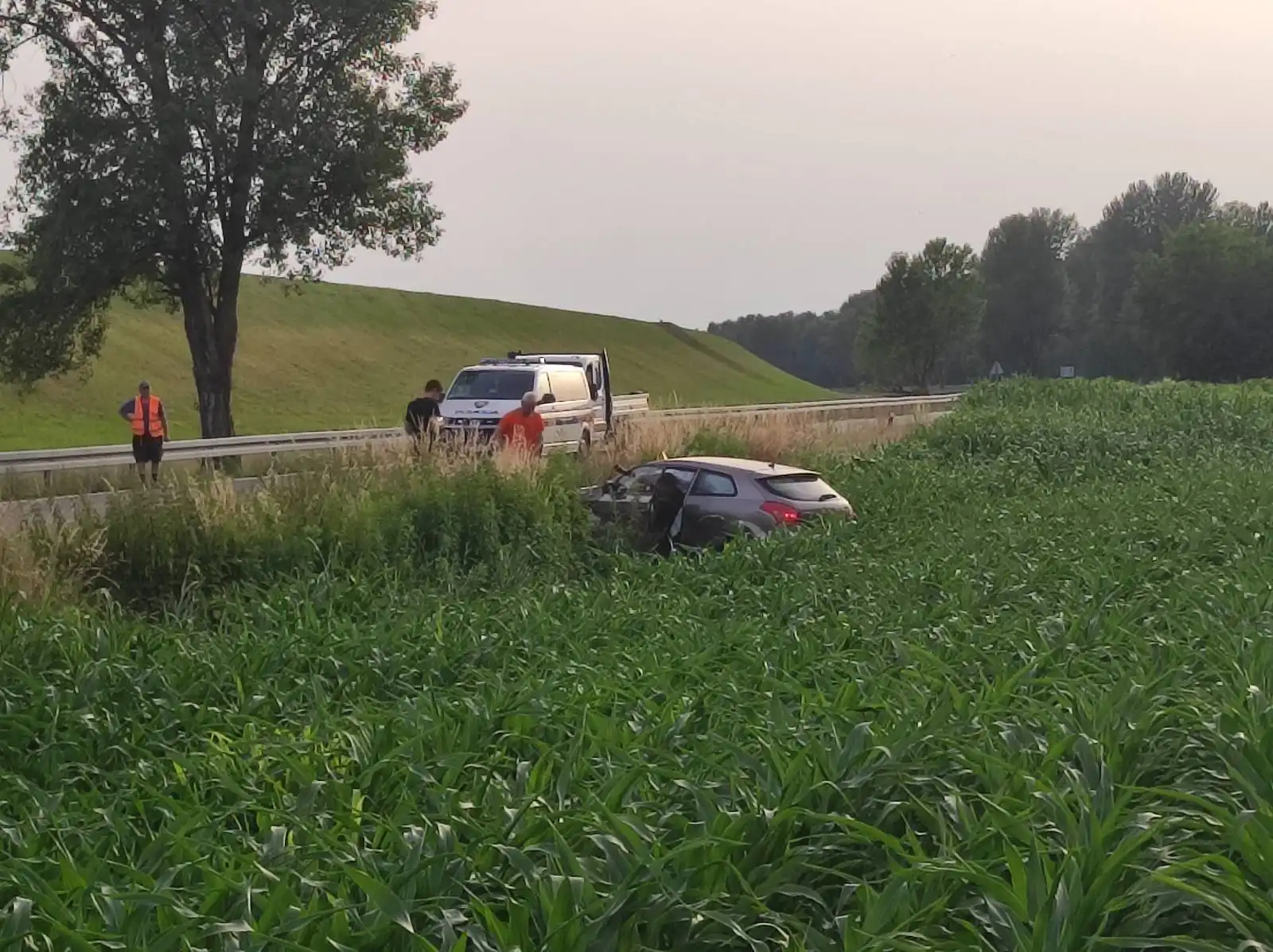 Donji Mihaljevec – prometna nesreća uz kanal (6)