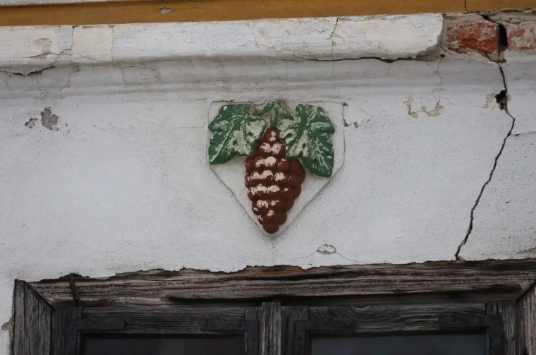 Donji Vidovec, fasada, grozd, anđeli, stara kuća (3)