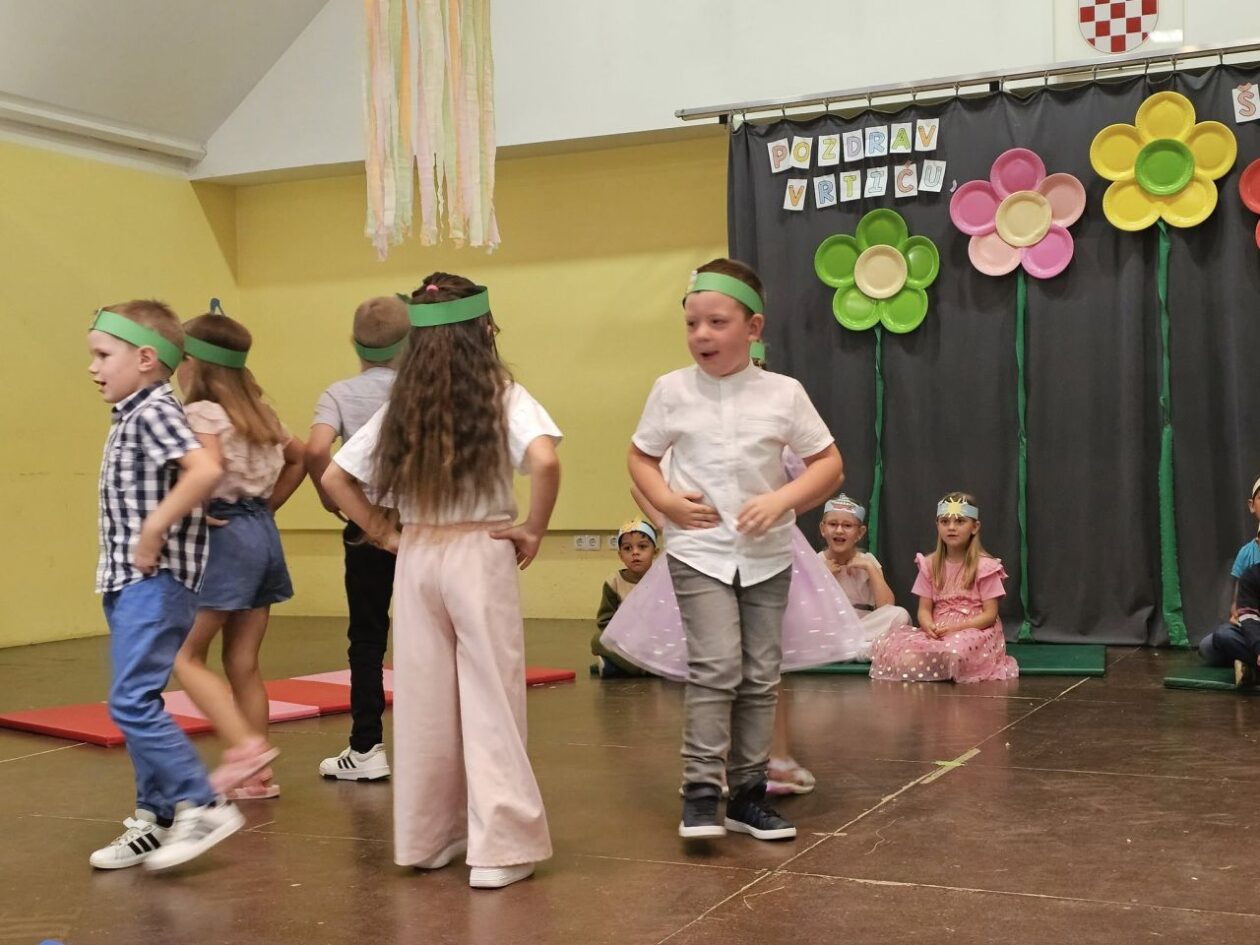 Donji Vidovec mali maturanti 2025 (13)