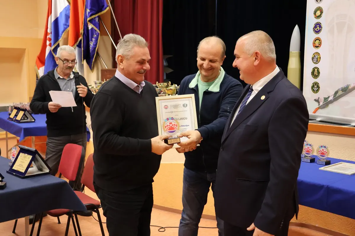 Dragovoljci i veterani Belice obilježili 30 god (8)