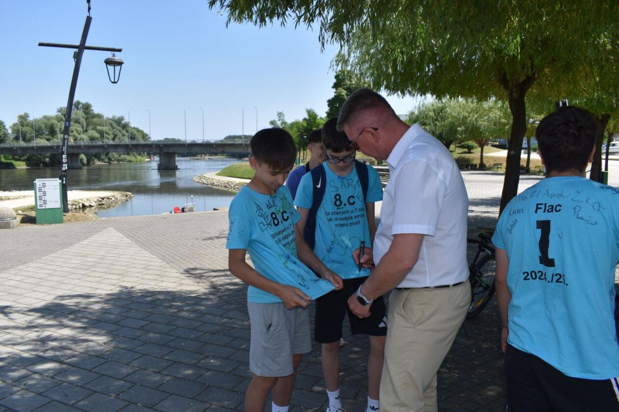 Dražen Srpak majice, Mursko Središće,učenici (5) Dražen Srpak majice, Mursko Središće,učenici (5)