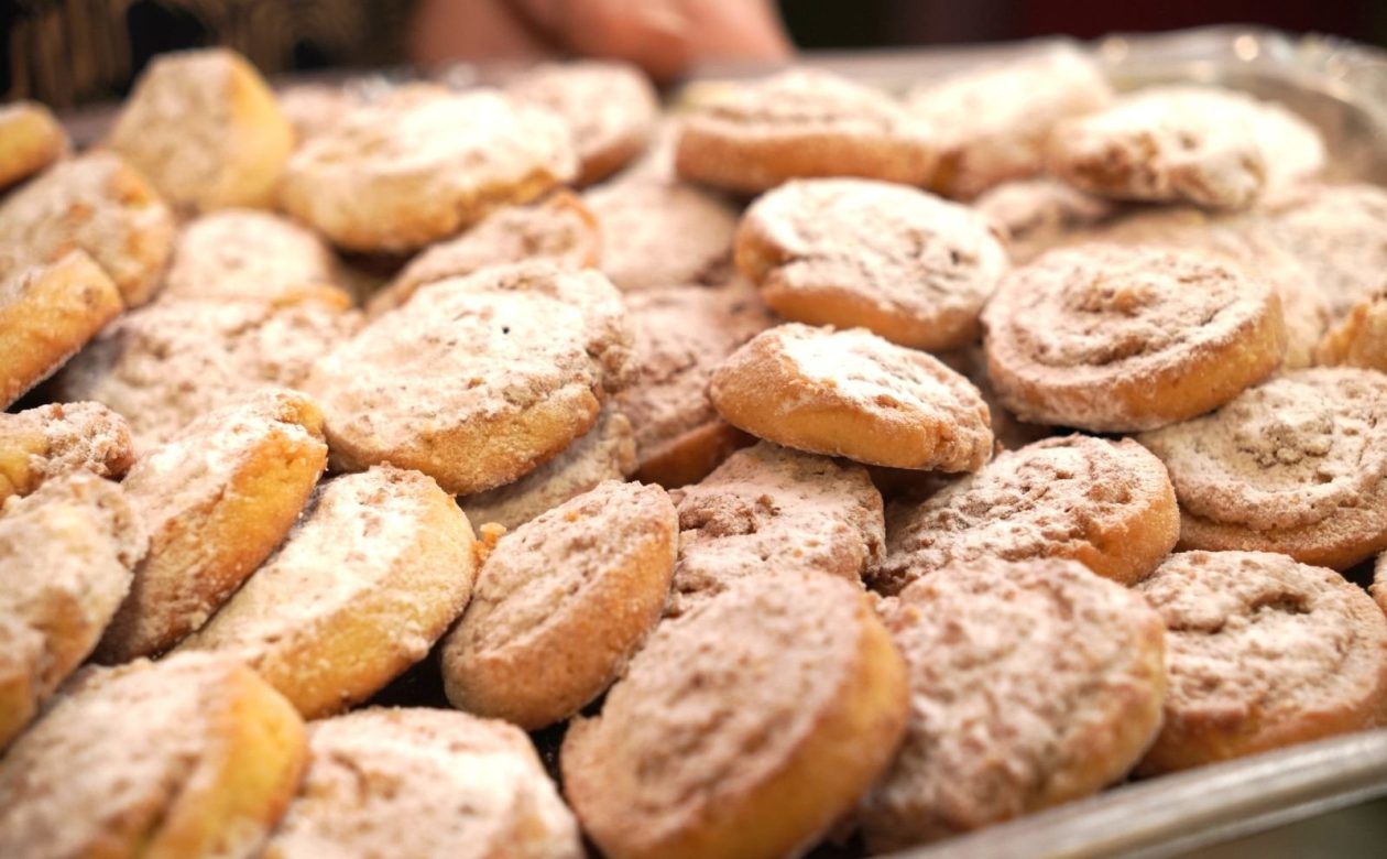 Draženka Cikač pužići s orasima i rumom kolači (2)