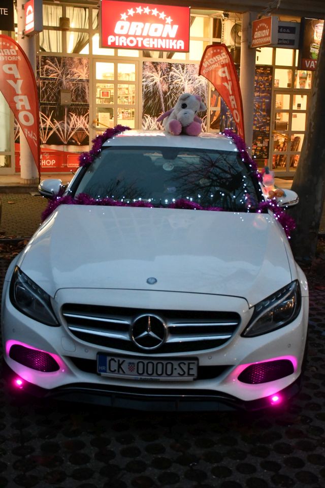 Drugi humanitarni susret automobila advent čakovec 2025 (12)