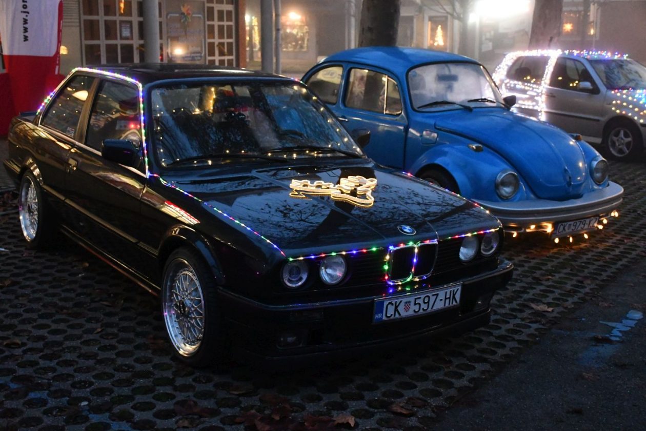 Drugi humanitarni susret automobila advent čakovec 2025 (14)