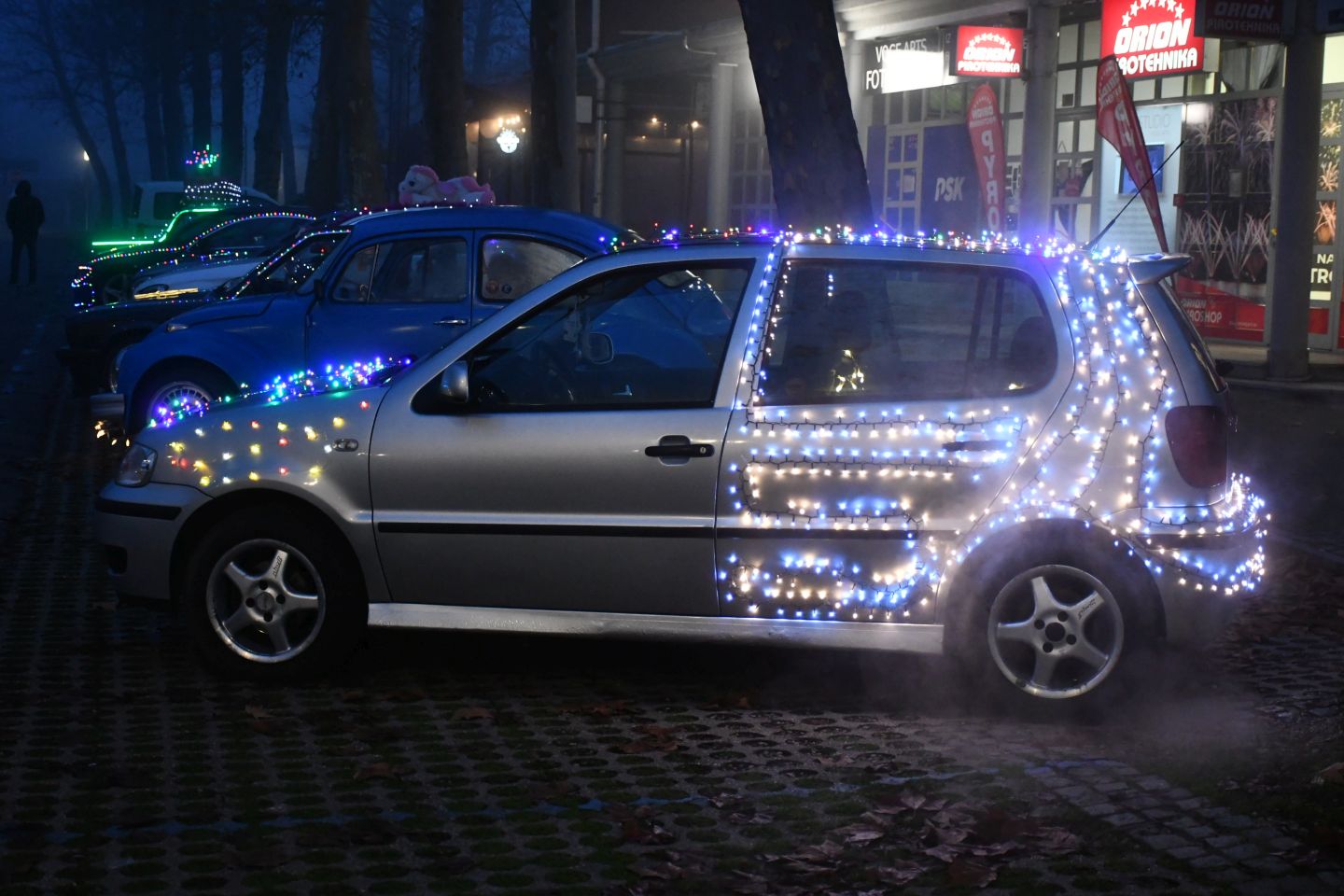 Drugi humanitarni susret automobila advent čakovec 2025 (20)