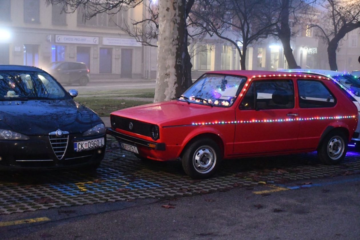 Drugi humanitarni susret automobila advent čakovec 2025 (21)