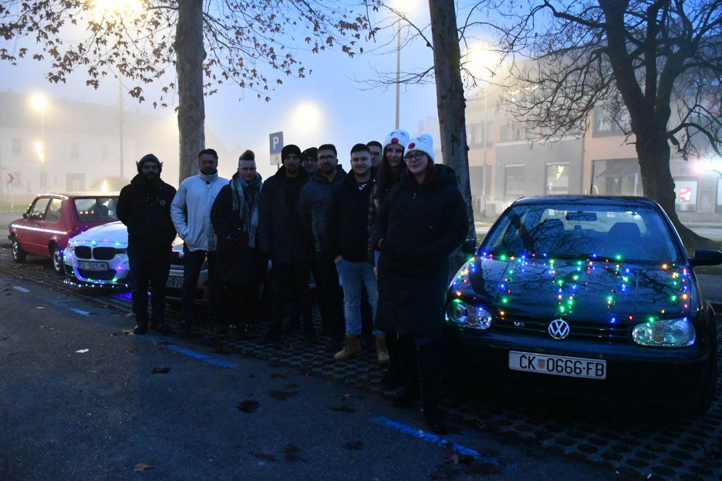 Drugi humanitarni susret automobila advent čakovec 2025 (25)