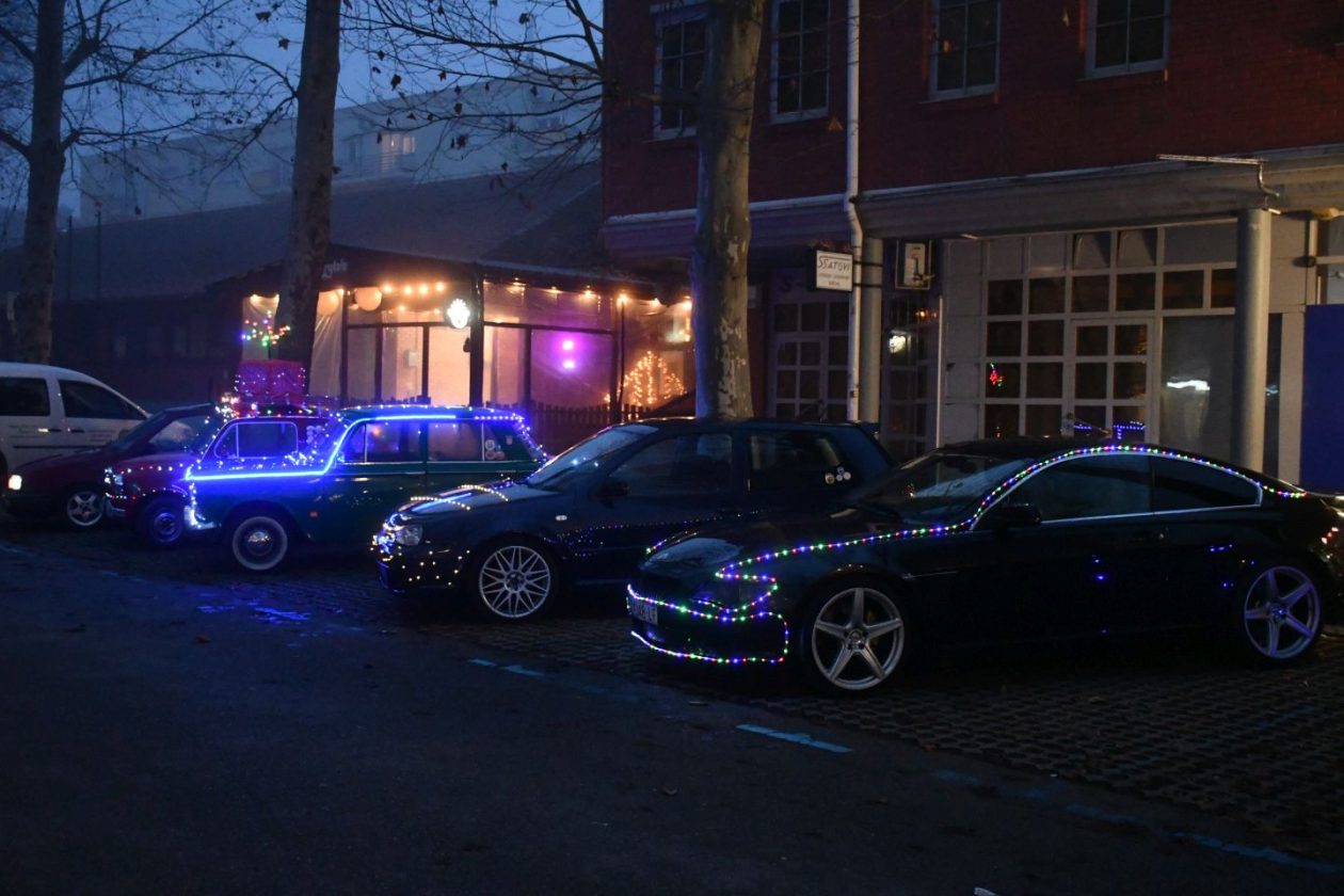 Drugi humanitarni susret automobila advent čakovec 2025 (27)