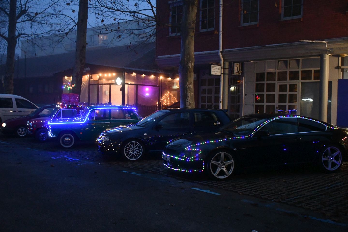 Drugi humanitarni susret automobila advent čakovec 2025 (27)