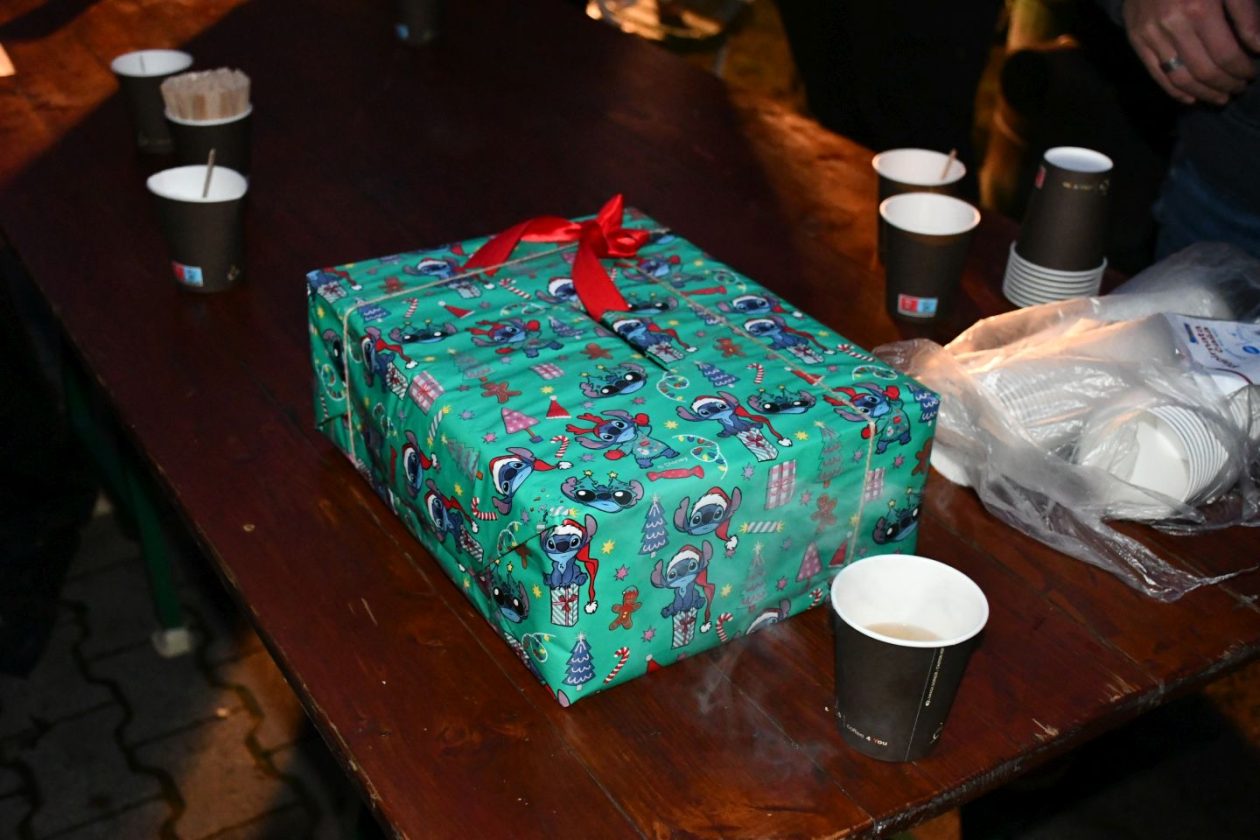 Drugi humanitarni susret automobila advent čakovec 2025 (32)