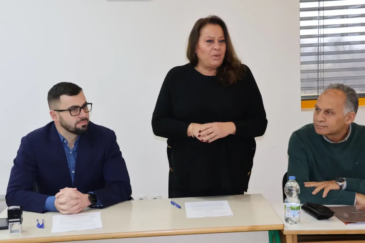 Društveni dom Parag, konferencija, Veljko Kajtazi, Nikola Novak, Suzana Krčmar 21.12.2025 (16)