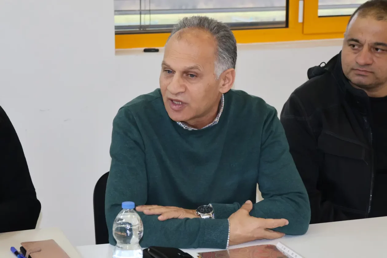 Društveni dom Parag, konferencija, Veljko Kajtazi, Nikola Novak, Suzana Krčmar 21.12.2025 (31)