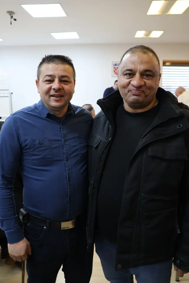 Društveni dom Parag, konferencija, Veljko Kajtazi, Nikola Novak, Suzana Krčmar 21.12.2025 (38)