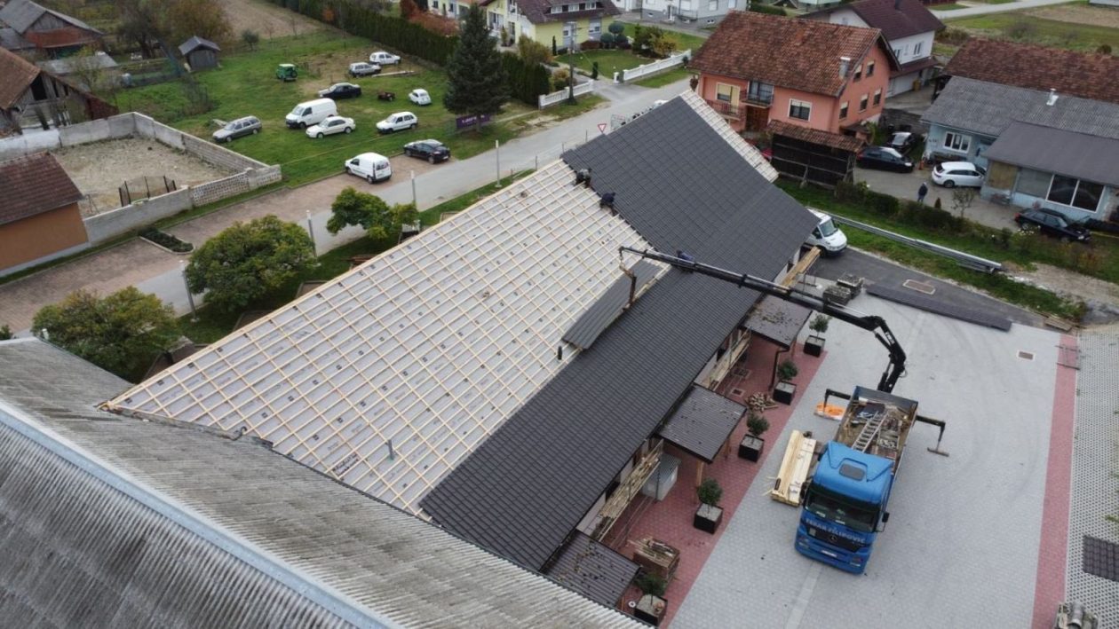 Društveni dom krovište Podturen (2)