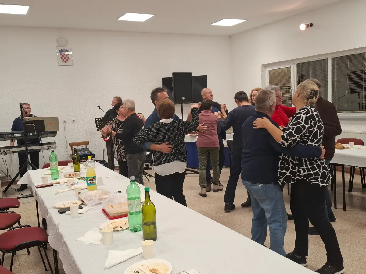 Društvo Veteran – martinje 2024 (20) Društvo Veteran – martinje 2024 (20)