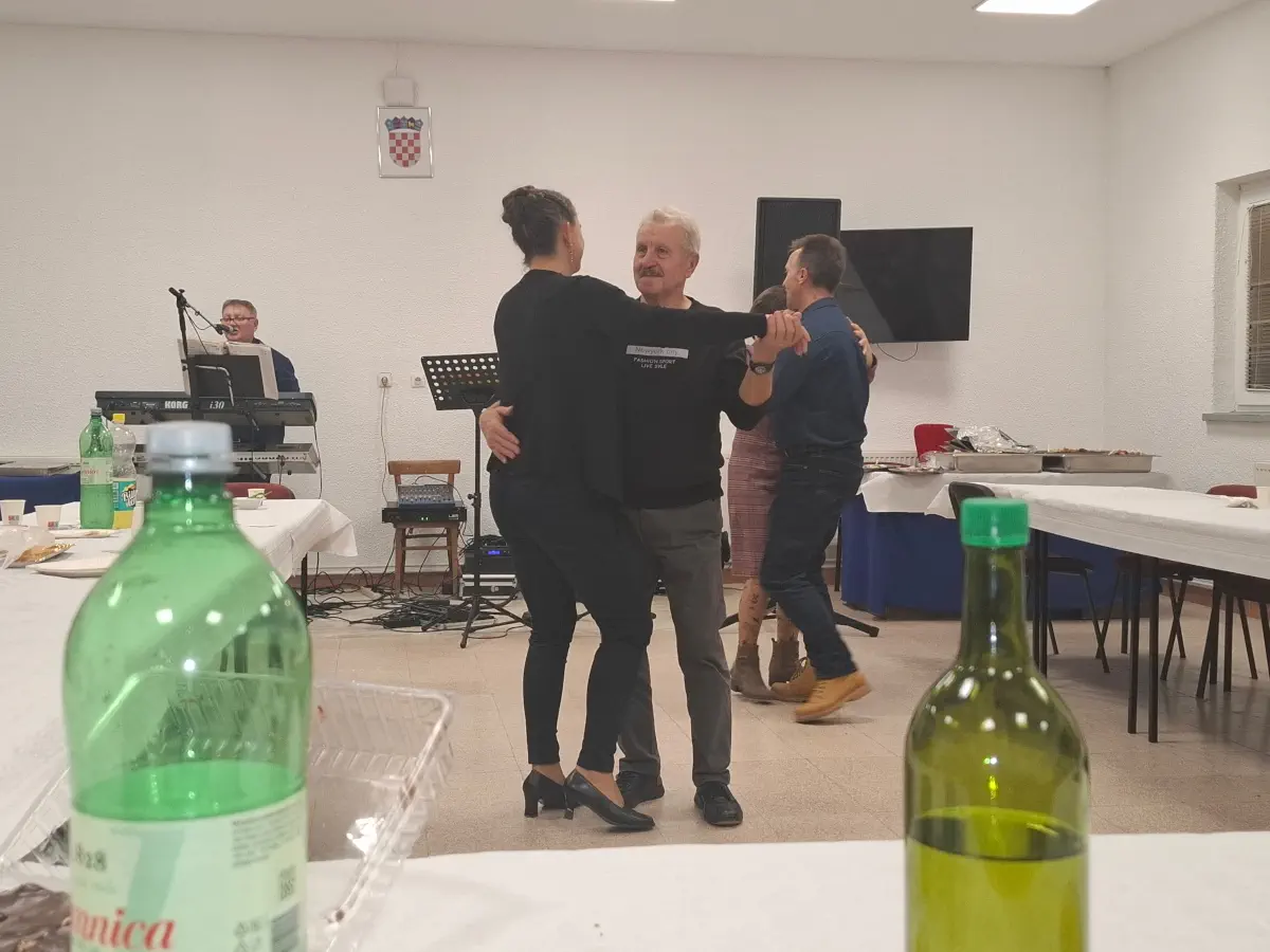 Društvo Veteran – martinje 2024 (22) Društvo Veteran – martinje 2024 (22)