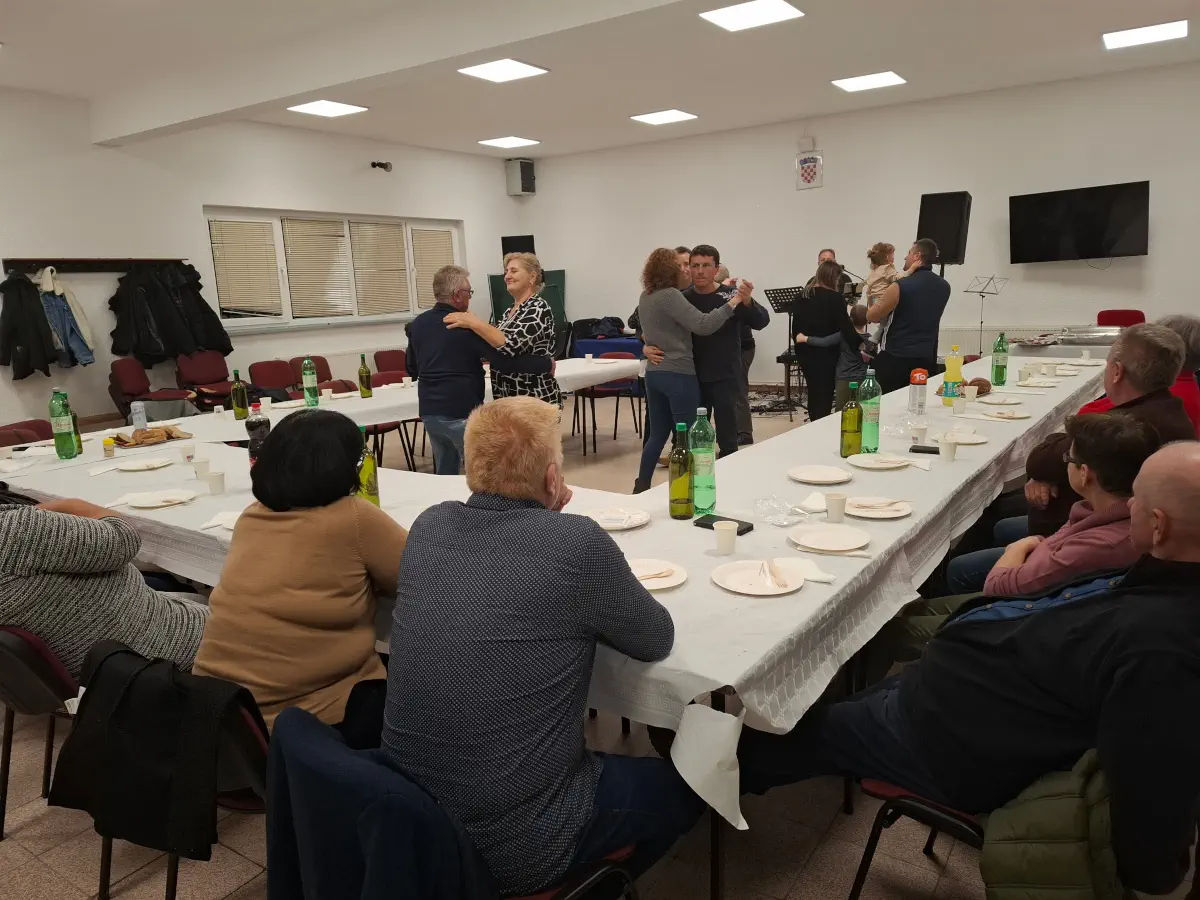 Društvo Veteran – martinje 2024 (6) Društvo Veteran – martinje 2024 (6)