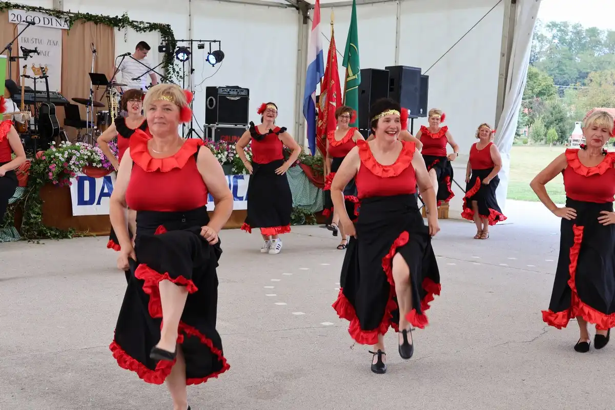 Društvo žena Macinec – 20 godina (10) Društvo žena Macinec – 20 godina (10)