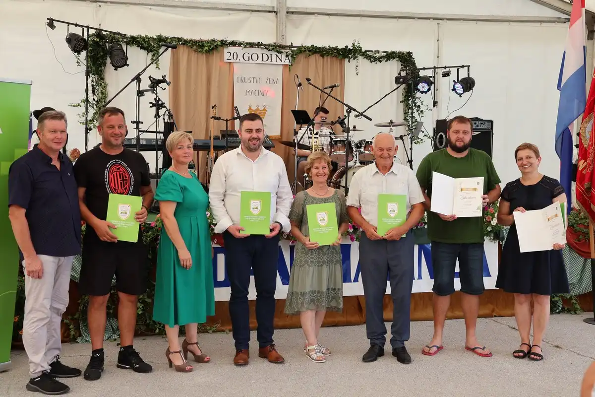 Društvo žena Macinec – 20 godina (13) Društvo žena Macinec – 20 godina (13)