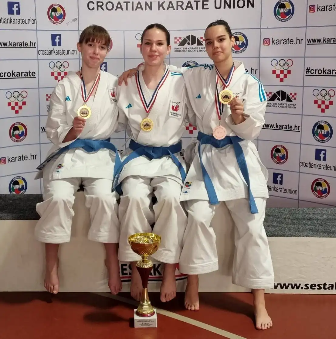 Državne prvakinje-Lorena,Ana,Bella Državne prvakinje-Lorena,Ana,Bella