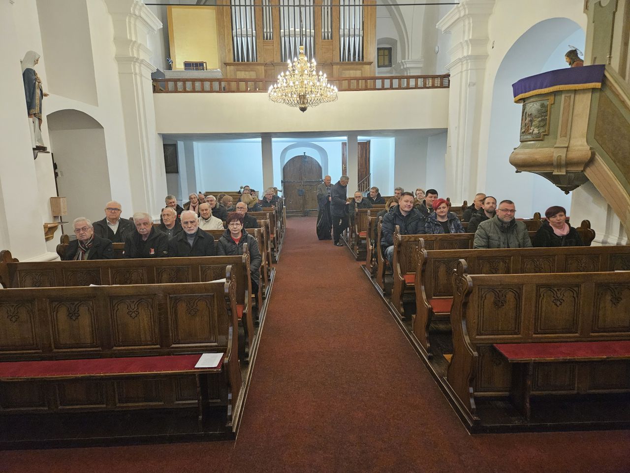 Duhovna obnova Zrinske garde Čakovec okupila članove i obitelji u Nedelišću (1) Duhovna obnova Zrinske garde Čakovec okupila članove i obitelji u Nedelišću (1)