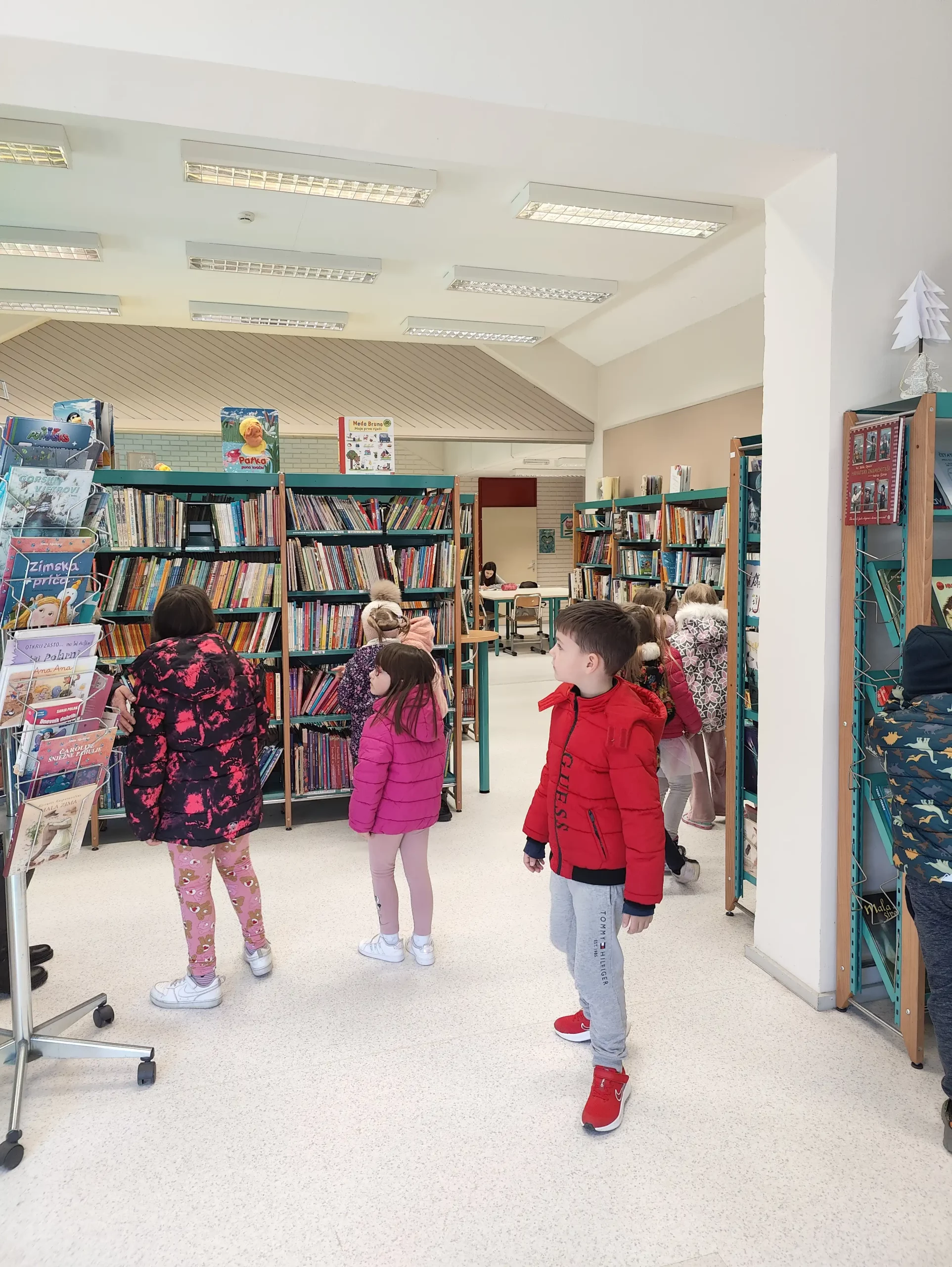 Dv Cvrčak (8) Dv Cvrčak (8)