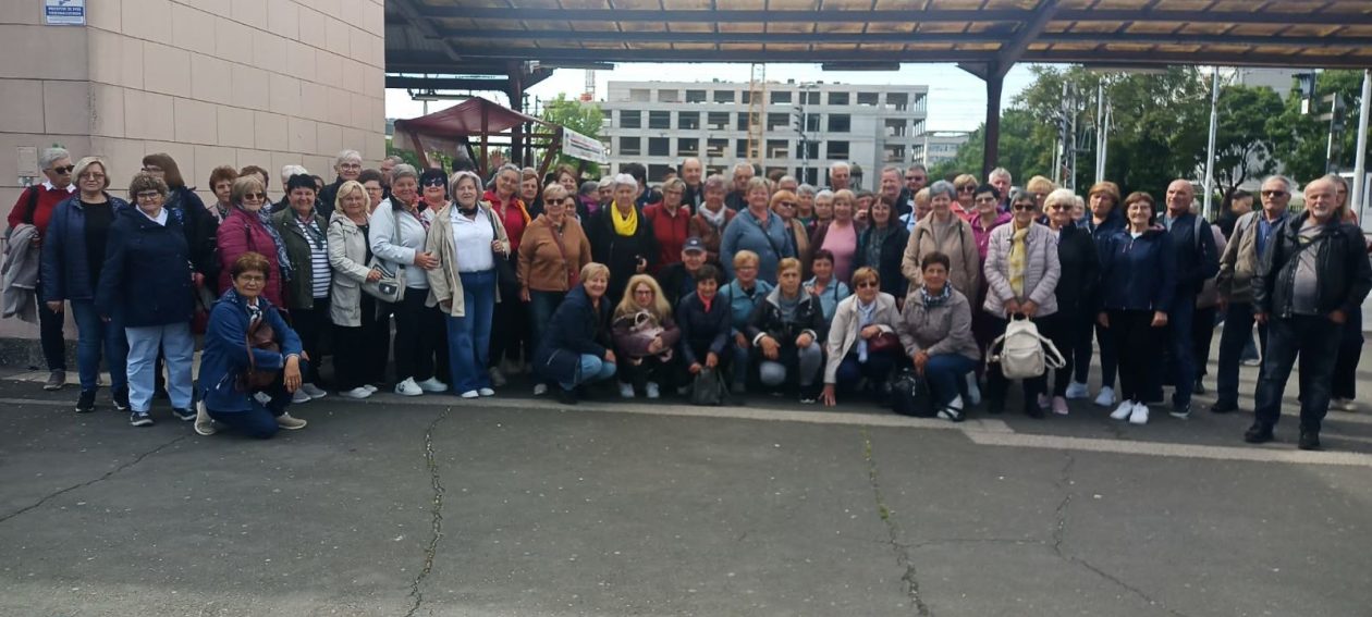 EDUKACIJA I CVIJEĆE Međimurski umirovljenici u zajedničkom izletu u Zagreb (2)