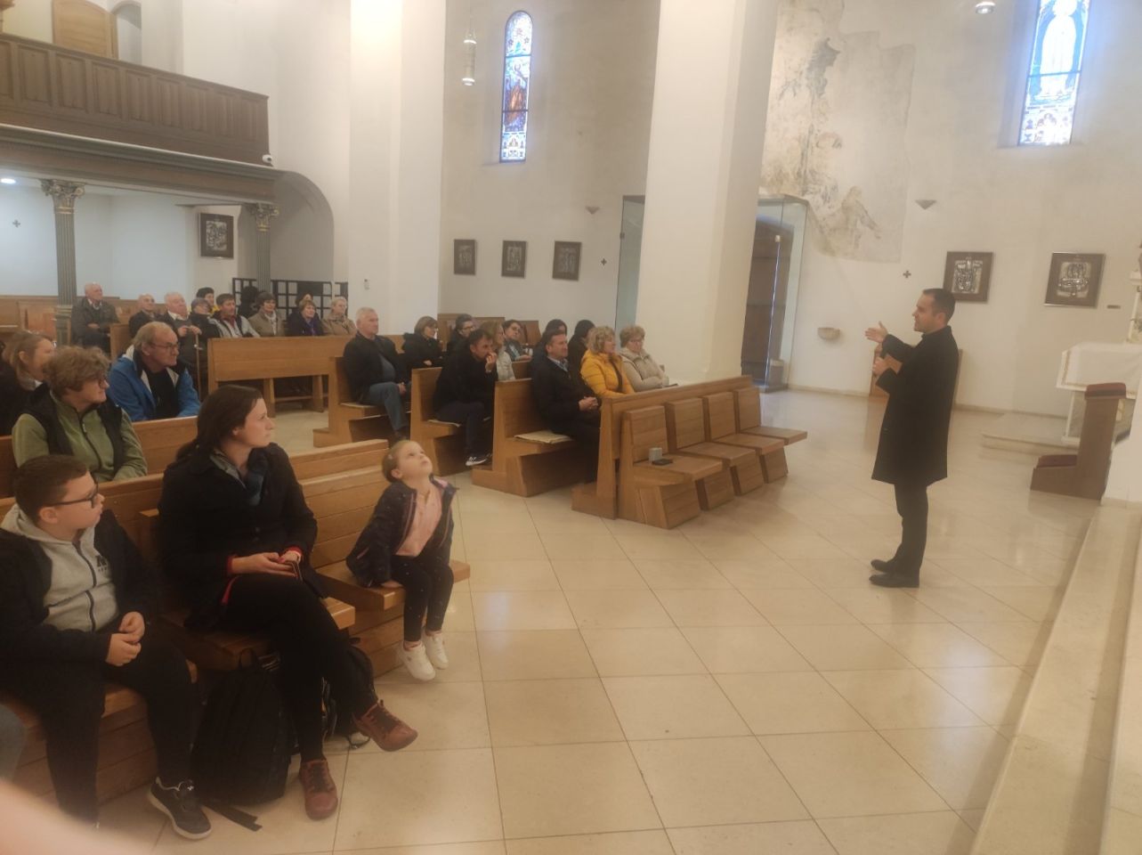 EDUKATIVNI IZLET Pjevački zbor Sveti Juraj na Bregu u sklopu proslave 20 godina posjetio Slavoniju (7)